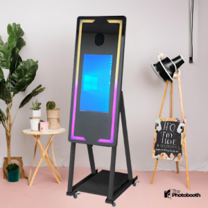 Selfie Mirror Booth